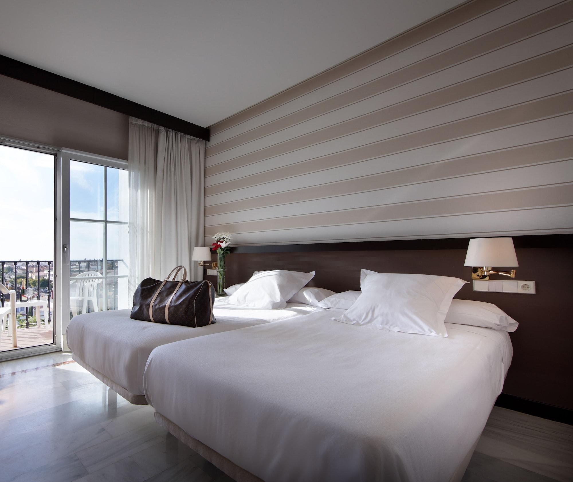 Hotel Abades Benacazón Екстериор снимка