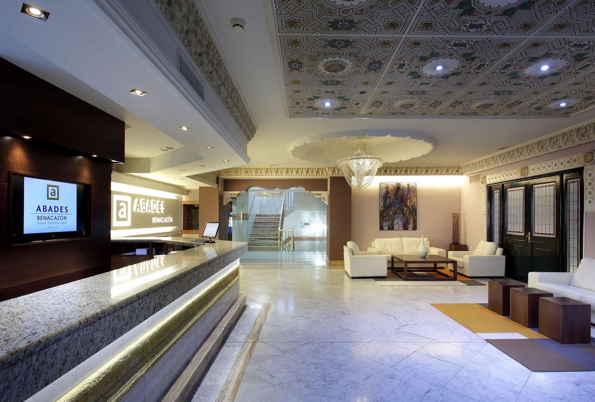 Hotel Abades Benacazón Екстериор снимка